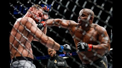 UFC 241 results, highlights: Nate Diaz picks apart .